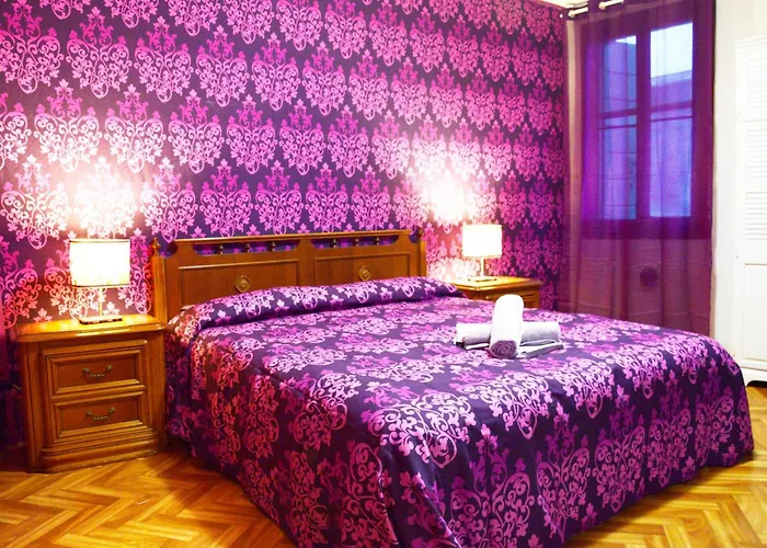 Rainbow San Marco 540 דירה